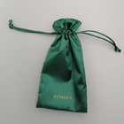 El regalo verde del lazo de la tela de satén del bordado empaqueta el tamaño de los 7x9cm