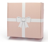 Caja de embalaje de papel del color de CMYK, cajas de envío acanaladas coloreadas para el vestido de la ropa
