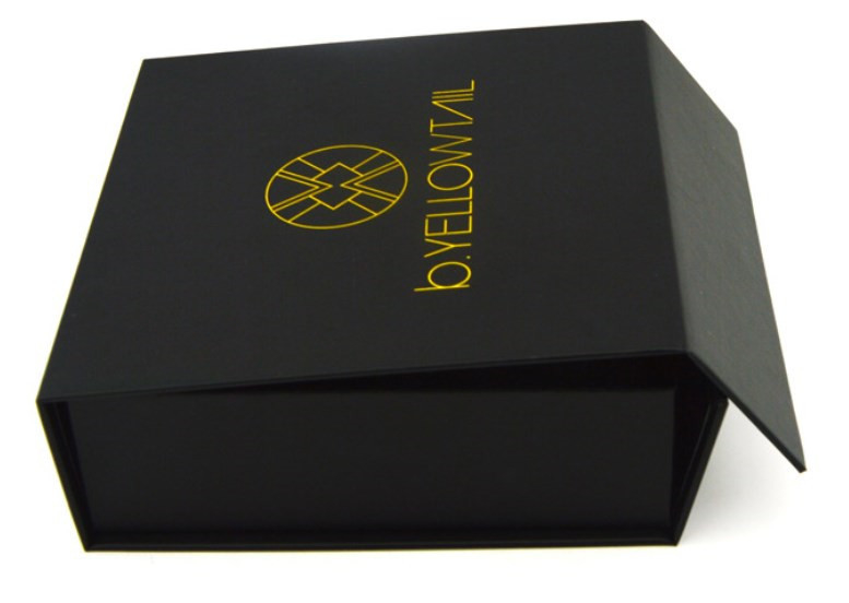 El empaquetado cosmético exquisito de la cartulina del negro de la caja de regalo selló a Logo Printing